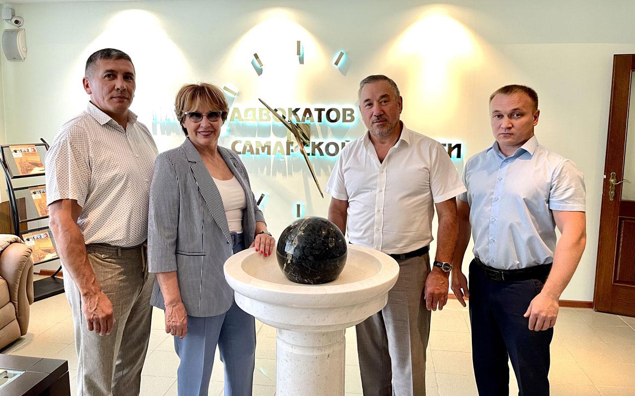 Президент палаты совместно с заместителем председателя квалификационной комиссии и координатором по республике посетили Палату адвокатов Самарской области