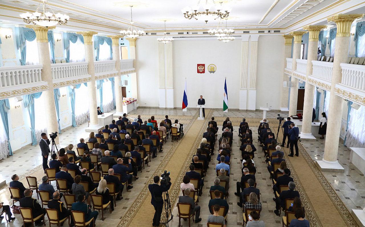 Адвокаты республики удостоены почетного звания «Заслуженный юрист Республики Башкортостан»